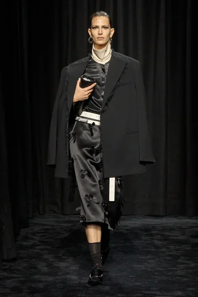 Look 37